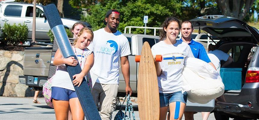 Students moving in